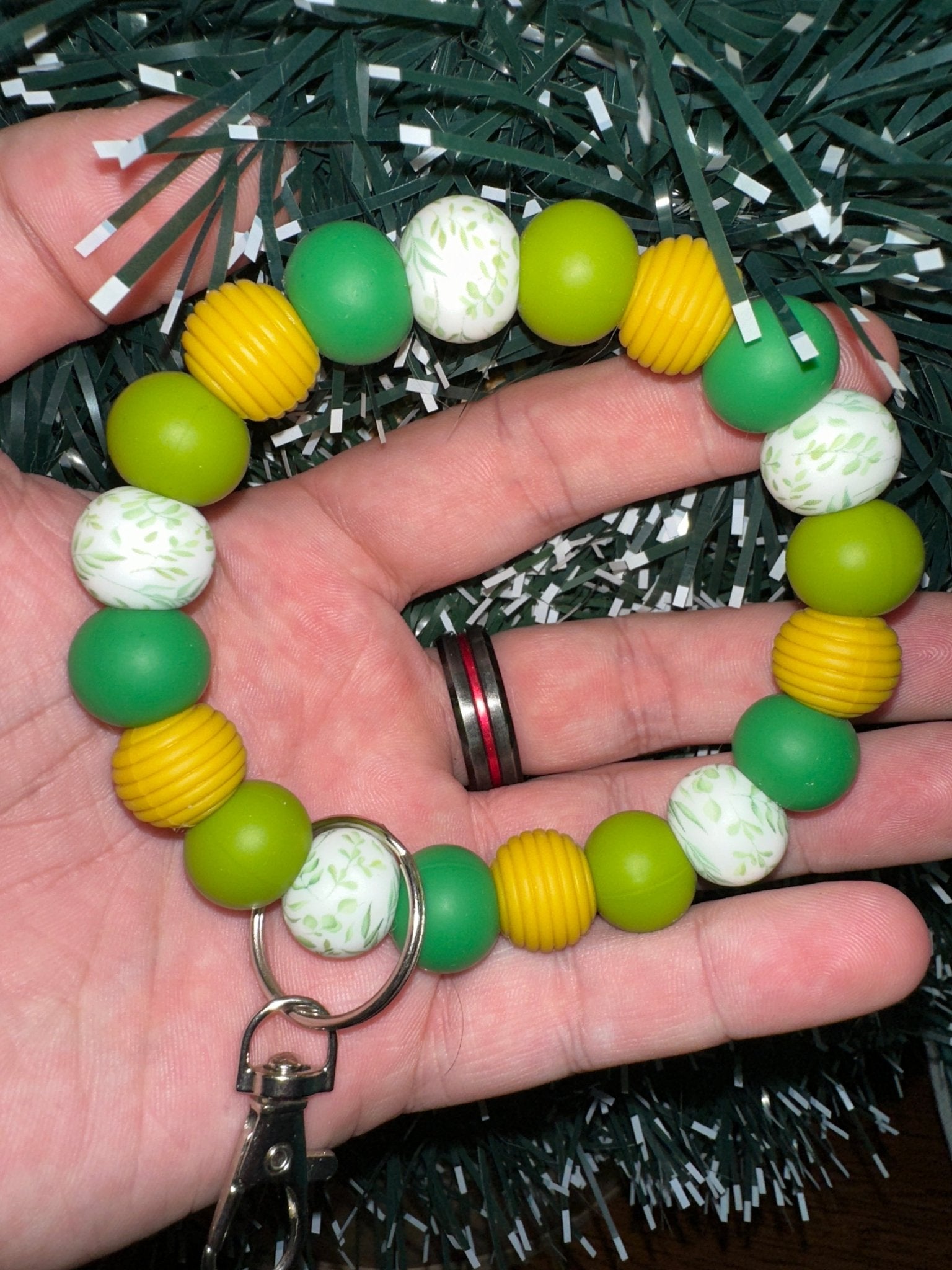Silicone wristlet - leafy greens - Craftygoodiesngifts